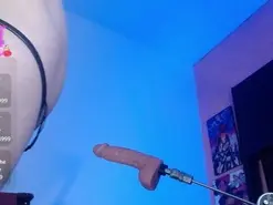 Amateur Free Porn Cam of agatha_monfort1