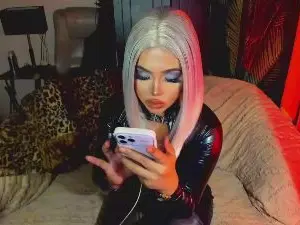 Cam4 Watch Live Sex Cams of Mia_Collinxs