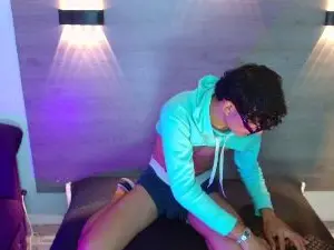 Cam4 Live Sex of Logaanhotts