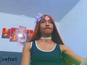 Cam4 Free Live Porn of red_veltet