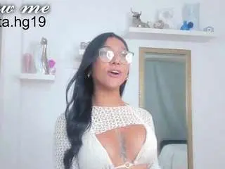 Camsoda Sex Cam of sarahernandez1