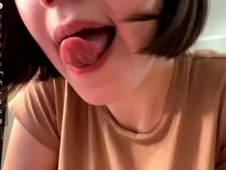 Camsoda Sex Cam of elvinaclagg