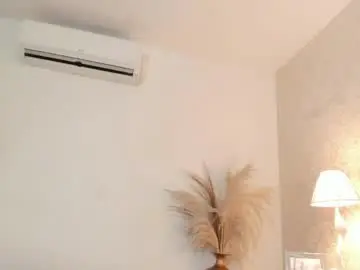 Chaturbate Sex Cam of vaioletgirl_1