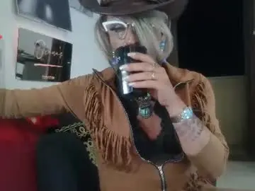 Chaturbate Live Sex Cam of ladyoxana
