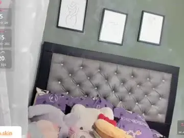 Chaturbate Watch Live Sex Cams of ebonyskinn