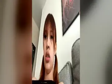 Chaturbate Live Porn of dhaliaa09