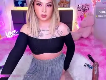 Chaturbate Live Sex of dannia_13