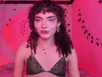 Chaturbate Live Sex Cam of lucianromeo17