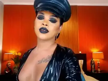 Chaturbate Free Live Porn of urmajestytyra