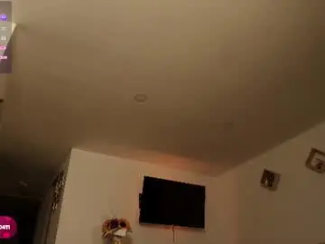 Chaturbate Free Porn Cam of adelineefoxxx