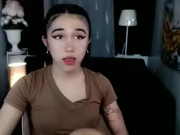 Chaturbate Live Sex Cam of urfantasy_sweetxcali69