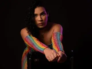 Streamate Nude Webcam of SophieeSweett