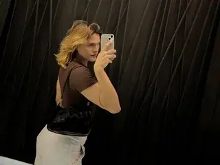 Streamate Live Porn of NATT99X