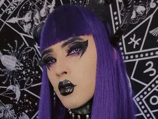 Streamate Watch Live Sex Cams of naomysatangirl
