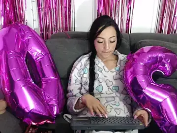Stripchat Live Sex of megaan_lovee