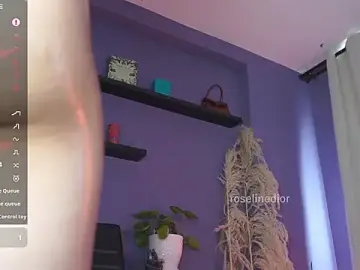 Stripchat Nude Webcam of roselinedior