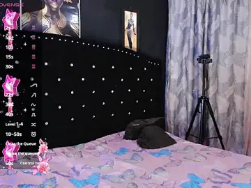 Stripchat Sex Cam of AdhaaraMoon_