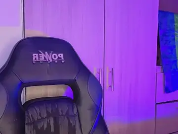 Stripchat Free Live Porn of tiffanyy_777