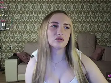 Stripchat Sex Cam of Vi_Luxy