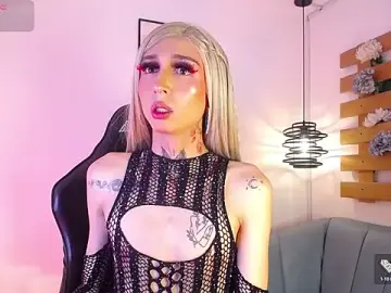 Stripchat Free Porn Cam of Aniie_Doll