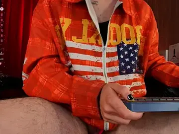 Stripchat Live Sex Cam of tyler_jones_