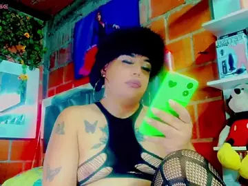 Stripchat Live Sex of NAUTHYDOLLSEX