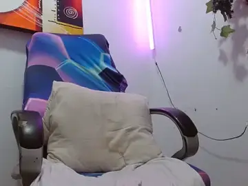 Stripchat Adult Webcam of Estebanbigcock23
