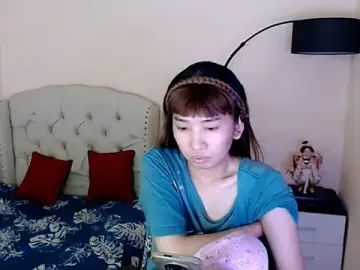 Stripchat Adult Webcam of ShantalFoxxy_