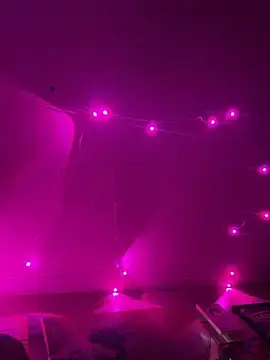 Stripchat Adult Webcams of UrHellBri-L