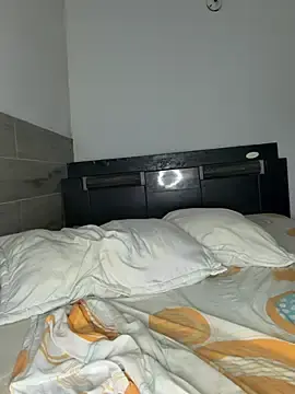 Stripchat Best live sex cam show of yuliethsanchez