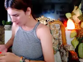Xlovecam Best Webcam of BeautyQueenTs